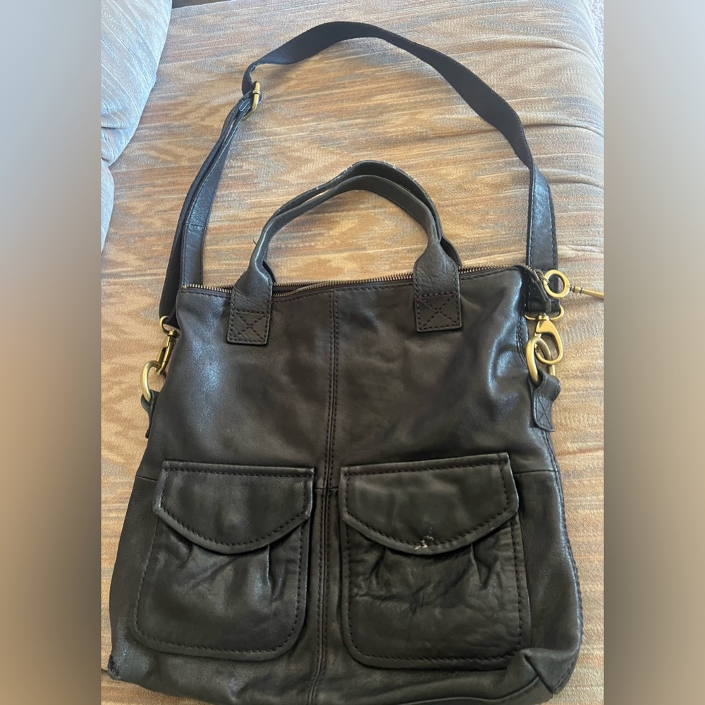 Fossil Convertible Black Leather Purse. Like new.